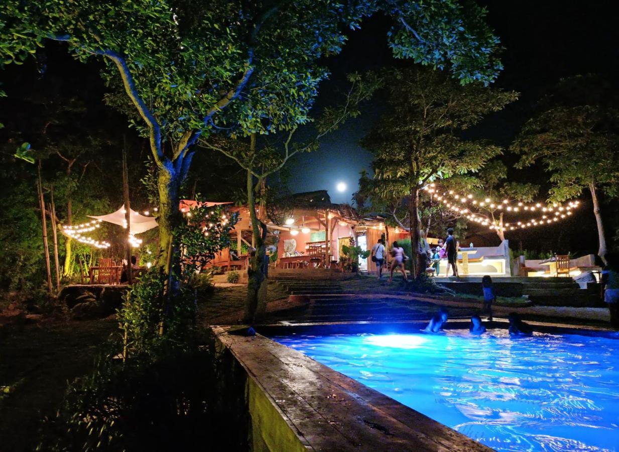 Nakabalo Guesthouse & Restaurant Сікіхор Екстер'єр фото